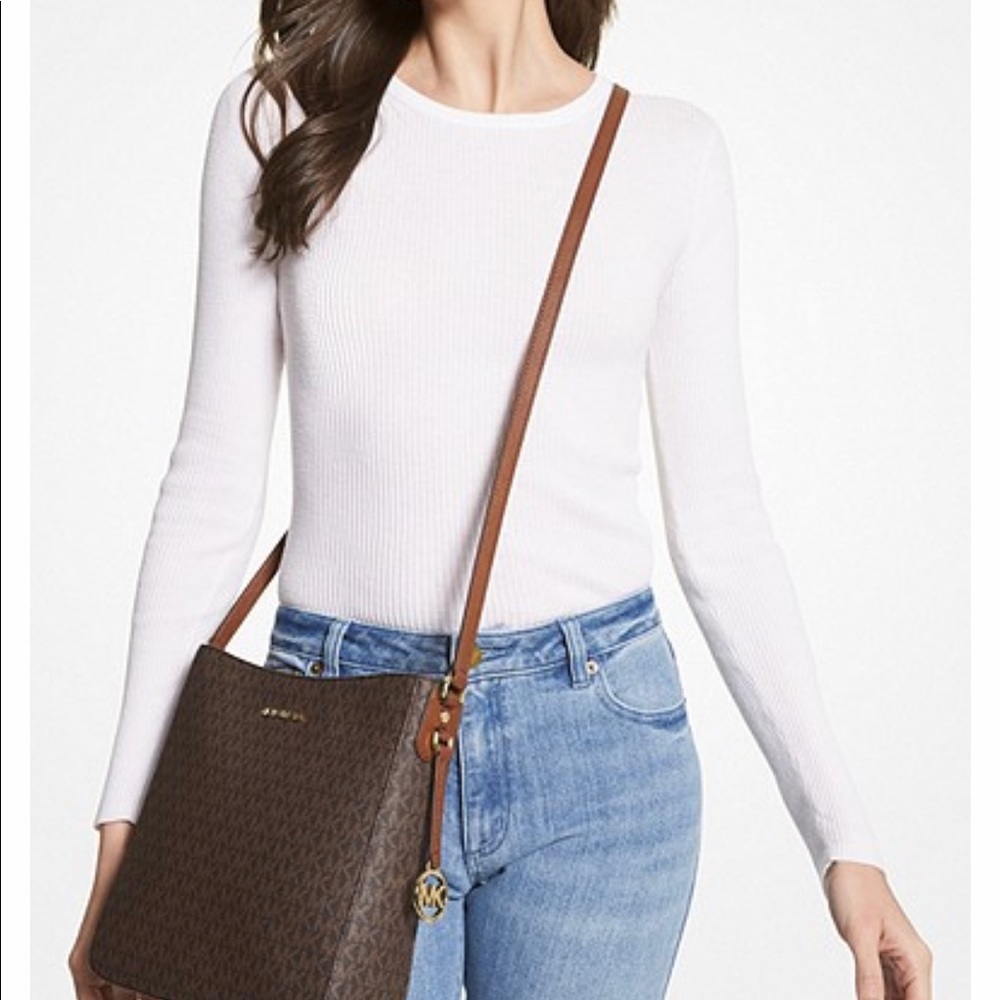 😍 Michael Kors LG MESSENGER Crossbody sangria - Picture 6 of 7